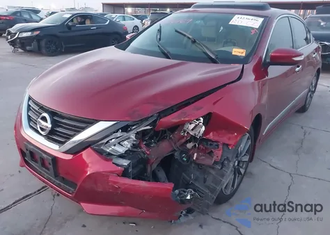 2017 Nissan Altima 2.5 Sv z USA, uszkodzony, nr VIN 1N4AL3AP9HC194620